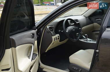 Седан Lexus IS 2010 в 