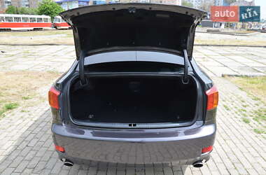 Седан Lexus IS 2010 в 