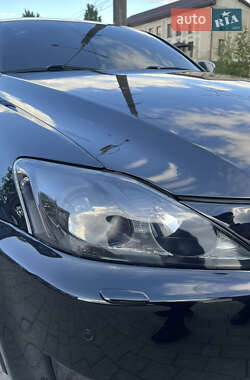 Седан Lexus IS 2006 в 