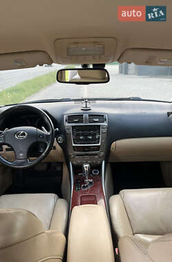 Седан Lexus IS 2006 в 