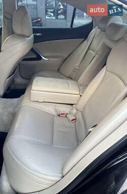 Седан Lexus IS 2006 в 