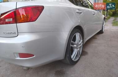 Седан Lexus IS 2005 в 