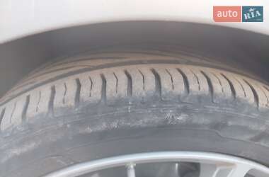 Седан Lexus IS 2005 в 
