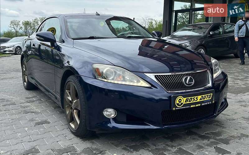 Lexus IS 2011