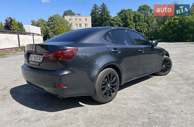 Седан Lexus IS 2005 в 