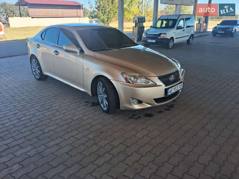 Седан Lexus IS 2006 в Дніпрі