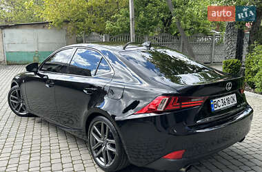 Седан Lexus IS 2013 в 