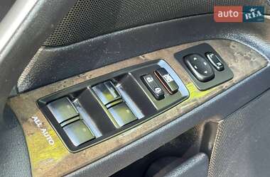 Седан Lexus IS 2012 в 