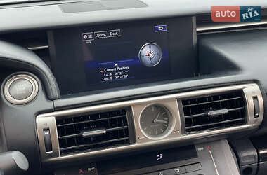 Седан Lexus IS 2014 в 