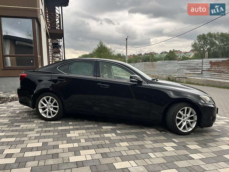 Седан Lexus IS 2011 в Хмельницком