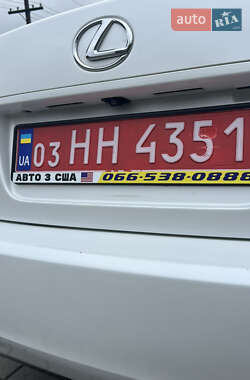 Седан Lexus IS 2012 в 
