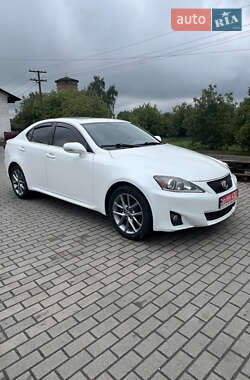 Седан Lexus IS 2012 в 