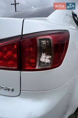 Седан Lexus IS 2012 в 