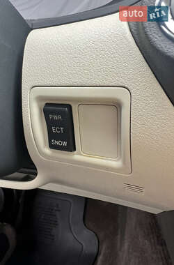 Седан Lexus IS 2012 в 
