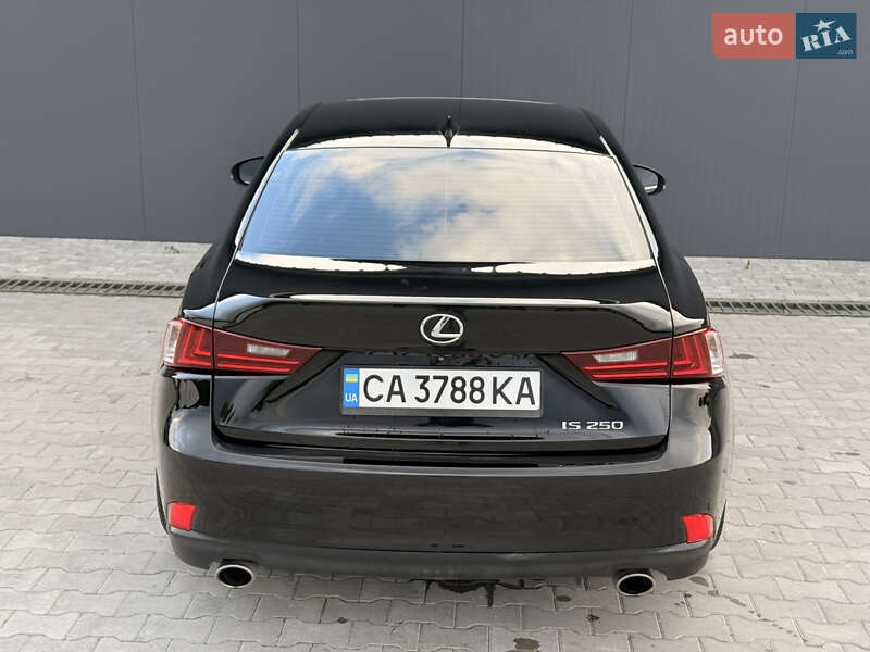 Седан Lexus IS 2014 в Тернополе