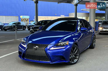 Седан Lexus IS 2014 в 