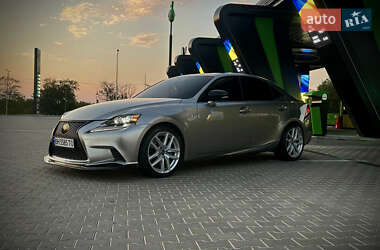 Седан Lexus IS 2016 в Миколаївському