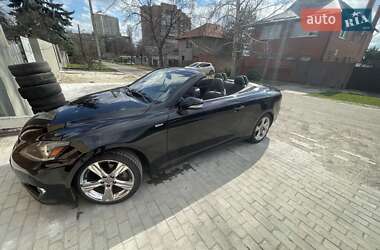Кабриолет Lexus IS 2012 в 