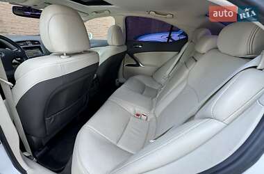 Седан Lexus IS 2010 в 