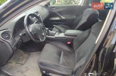 Седан Lexus IS 2010 в 
