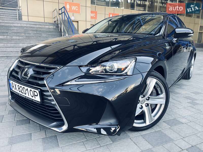 Седан Lexus IS 2017 в Києві