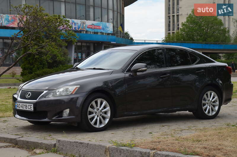 Седан Lexus IS 2010 в Харькове