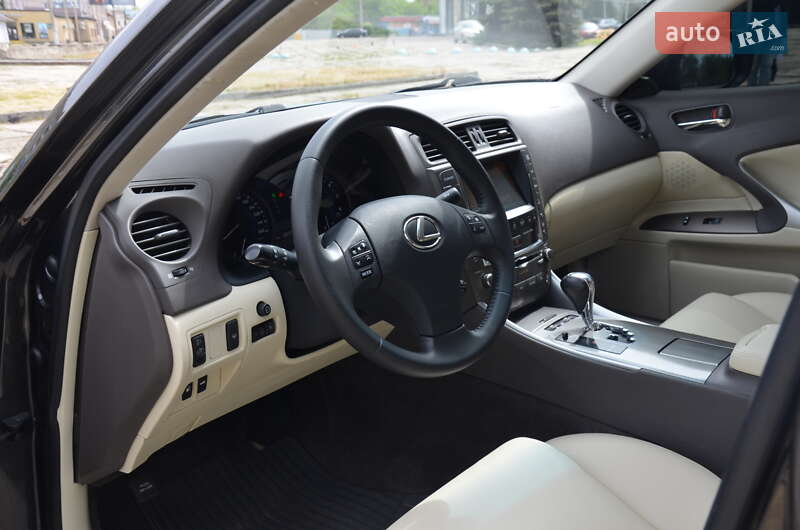 Седан Lexus IS 2010 в Харькове