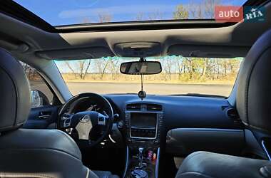 Седан Lexus IS 2012 в 