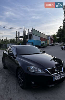 Седан Lexus IS 2011 в 