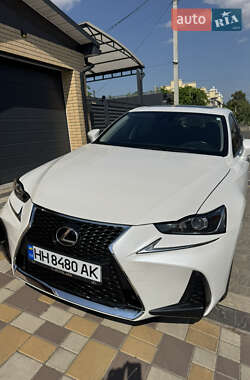 Седан Lexus IS 2018 в Измаиле