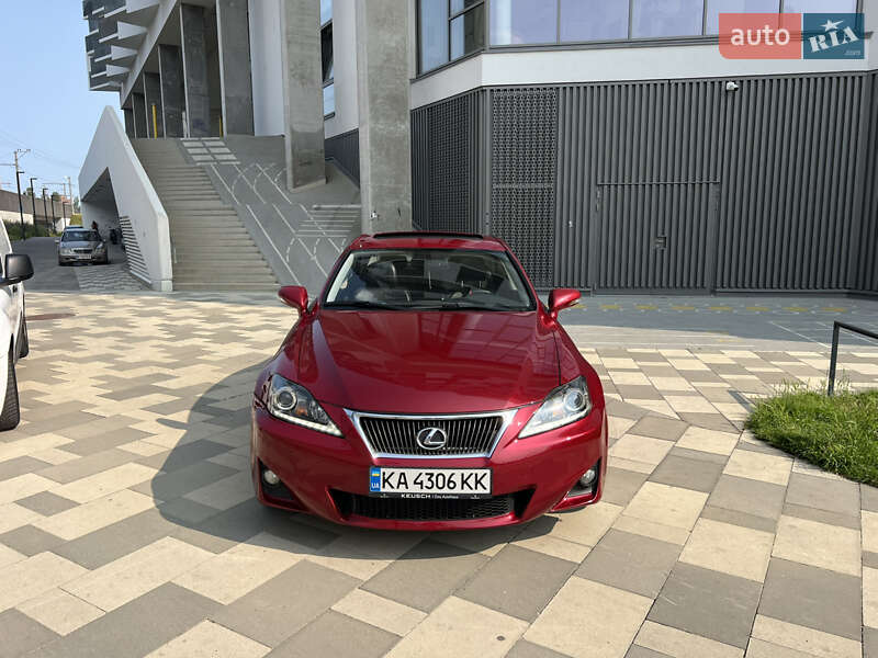 Седан Lexus IS 2012 в Киеве