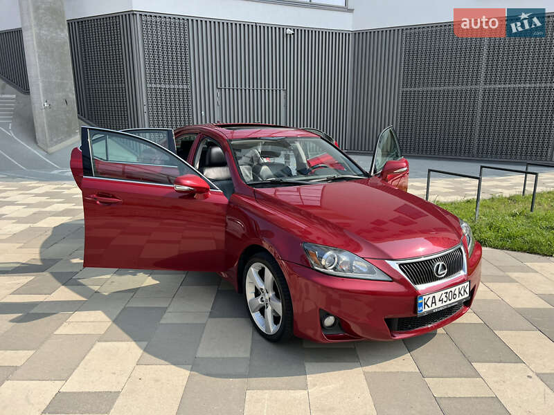Седан Lexus IS 2012 в Киеве фото 23 Седан Lexus IS 2012 в Киеве