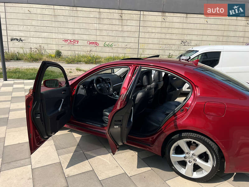 Седан Lexus IS 2012 в Киеве