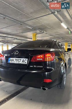 Седан Lexus IS 2006 в Киеве