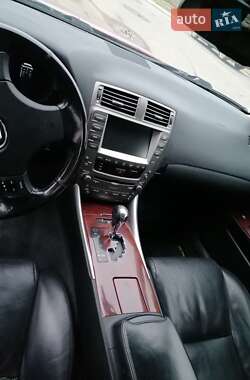 Седан Lexus IS 2008 в 