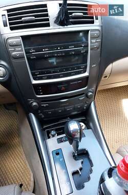 Седан Lexus IS 2007 в 