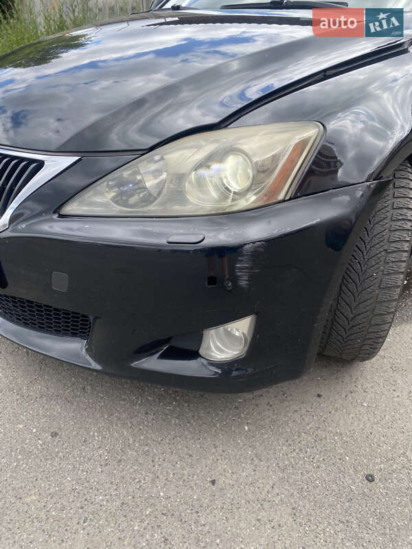 Седан Lexus IS 2007 в Киеве