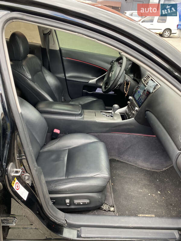 Седан Lexus IS 2007 в Киеве