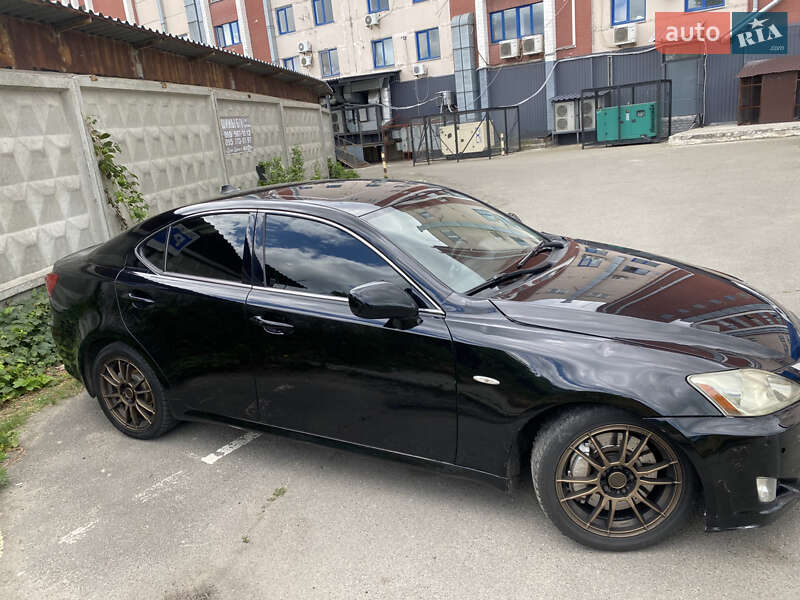 Седан Lexus IS 2007 в Киеве
