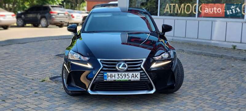 Седан Lexus IS 2017 в Одессе