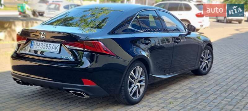 Седан Lexus IS 2017 в Одессе