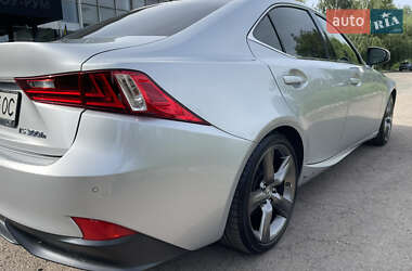 Седан Lexus IS 2014 в 