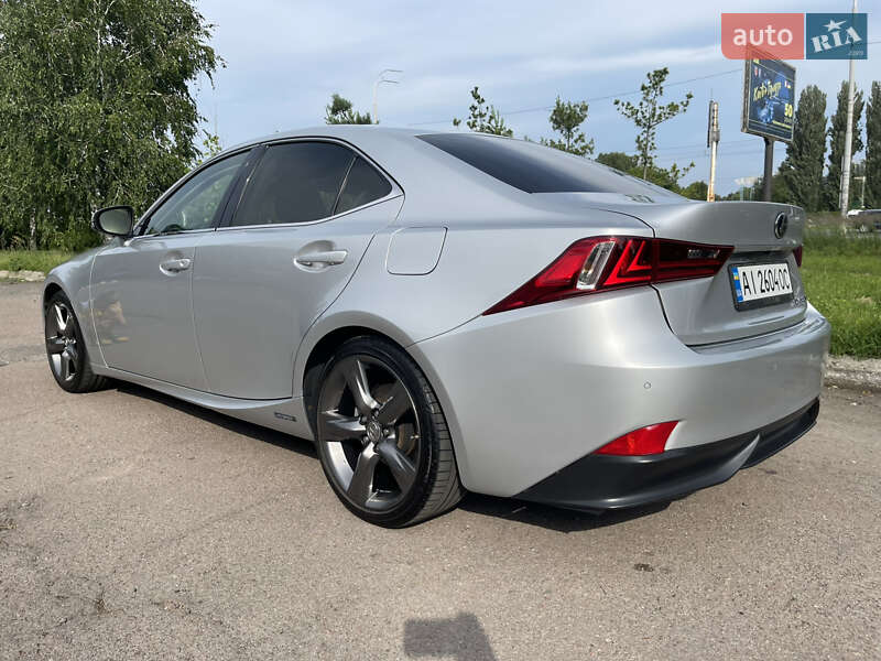 Седан Lexus IS 2014 в Киеве
