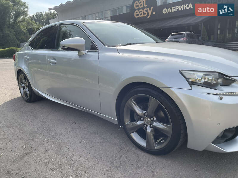Седан Lexus IS 2014 в Киеве