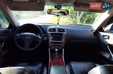 Седан Lexus IS 2007 в Новгород-Северском