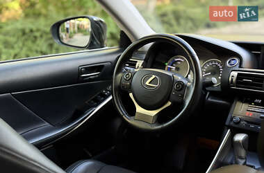 Седан Lexus IS 2014 в 