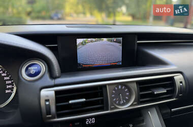 Седан Lexus IS 2014 в 