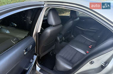 Седан Lexus IS 2013 в 