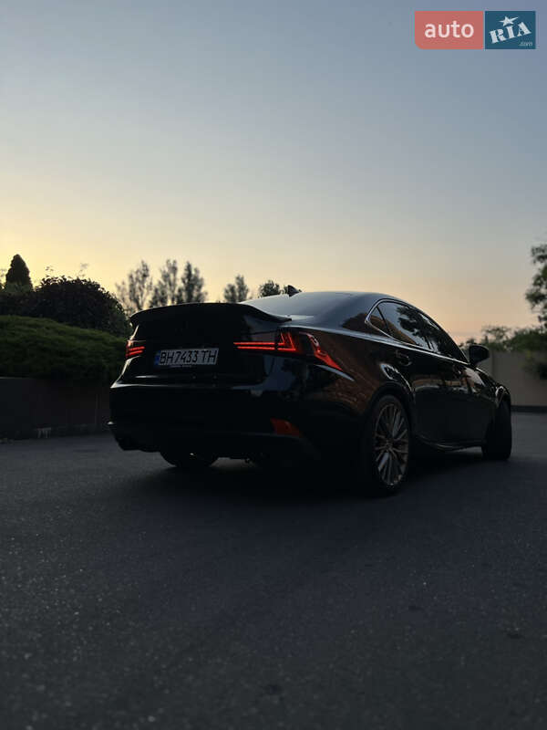 Седан Lexus IS 2013 в Одессе