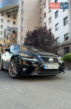 Седан Lexus IS 2013 в 